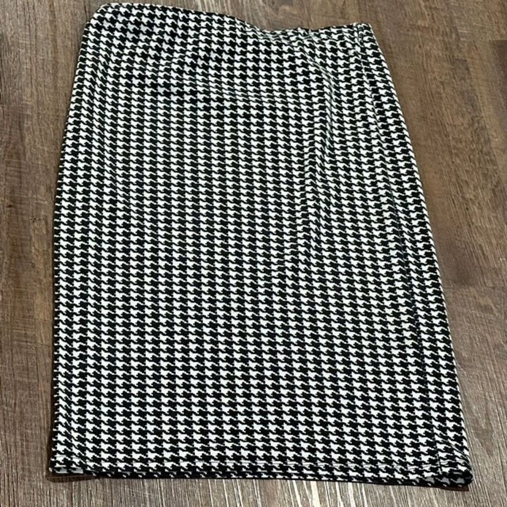 Luv Me More womens ladies Pencil Skirt Black White Large